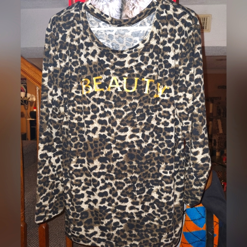 New cheetah print "beauty long sleeve